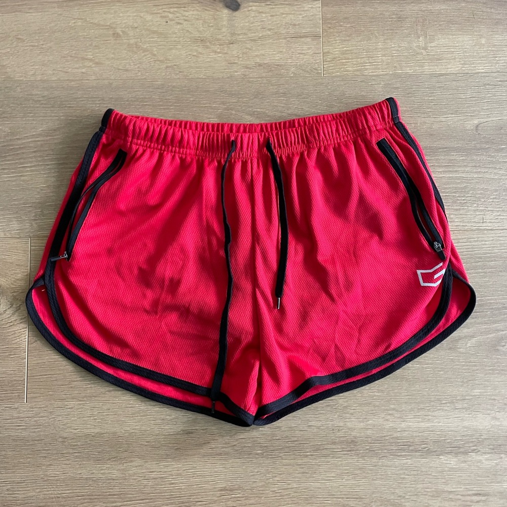 Vintage 90’s style men’s short red running shorts lined size medium drawstring